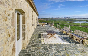 Cozy Home In Cricqueville En Bessin With Wifi